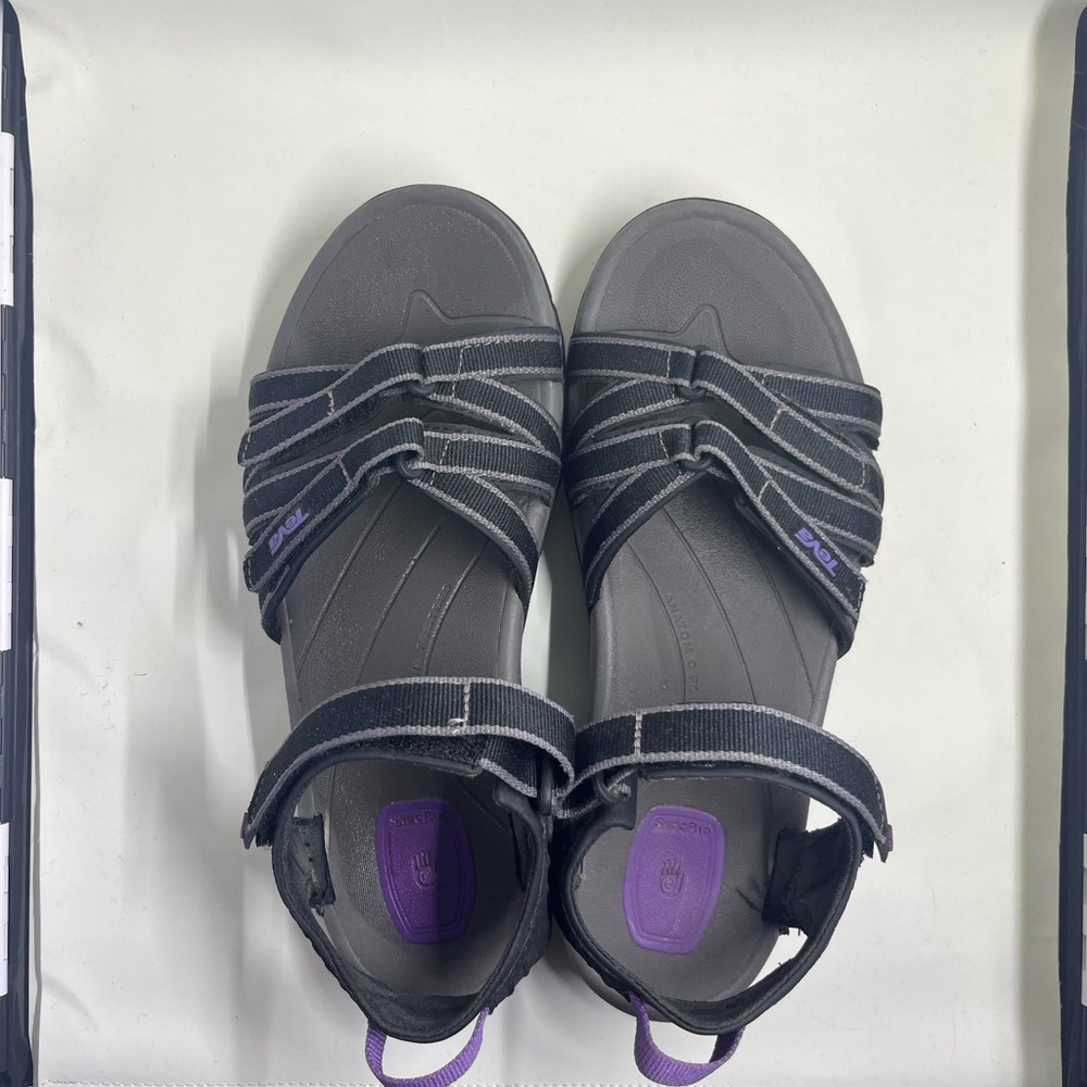 Teva Women's Size 9 Black Hiking Sandals